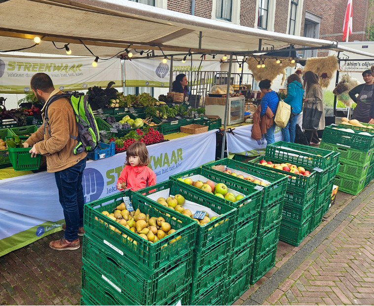 Foto: Uitstalling van producten uit de regio voor alle dagelijkse maaltijden